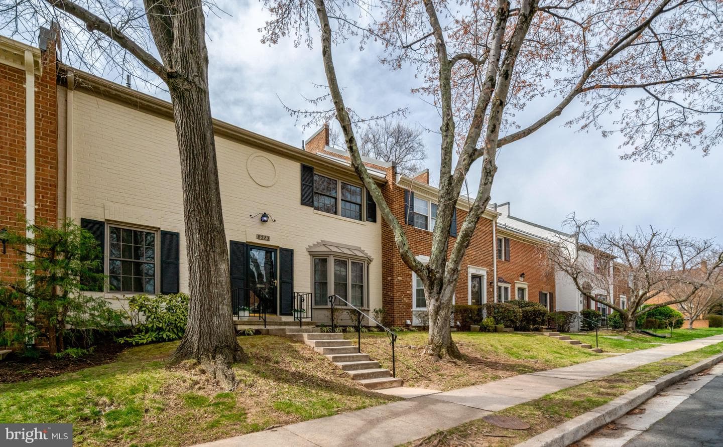 8523 Lakinhurst Lane photo 66