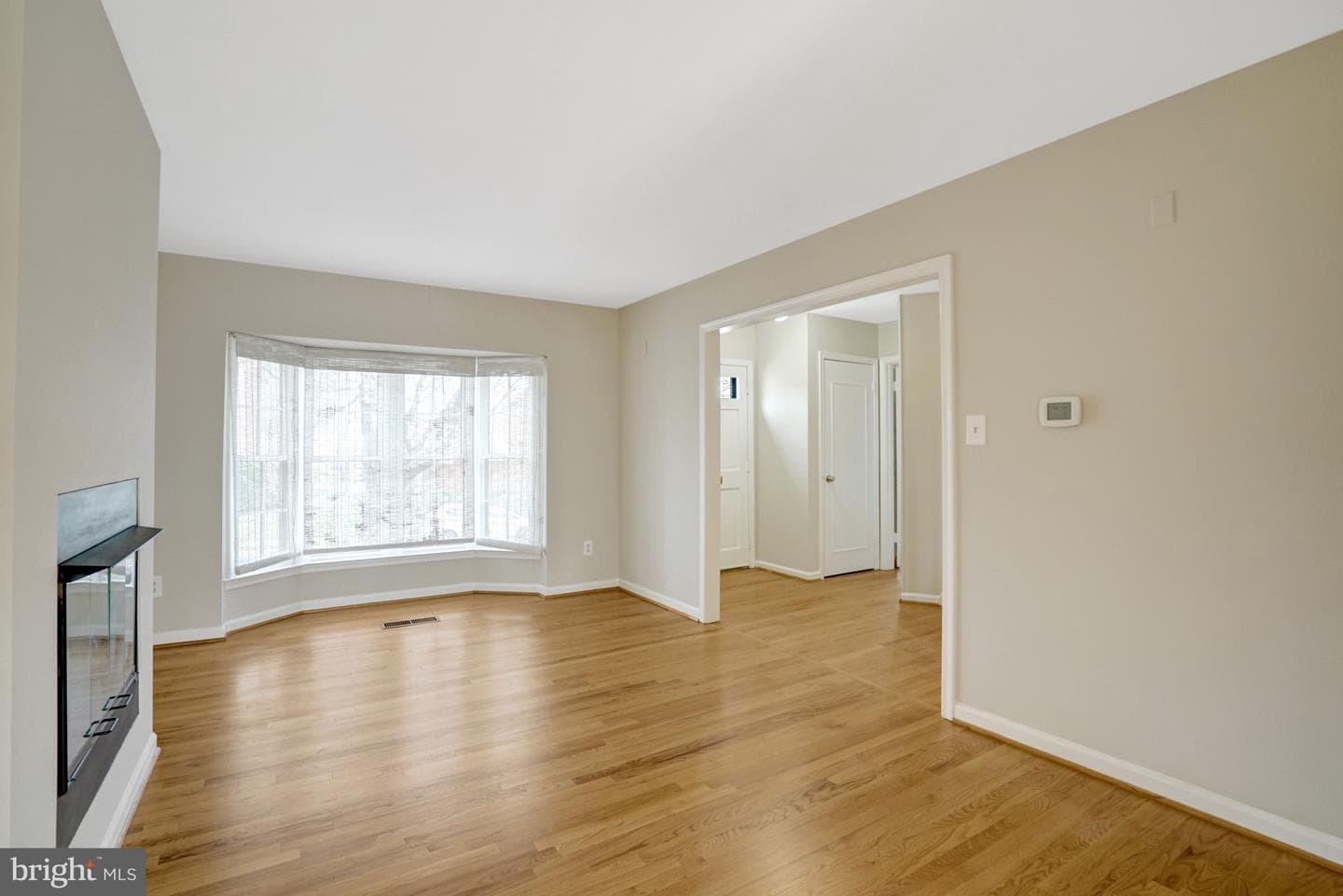 8523 Lakinhurst Lane photo 7