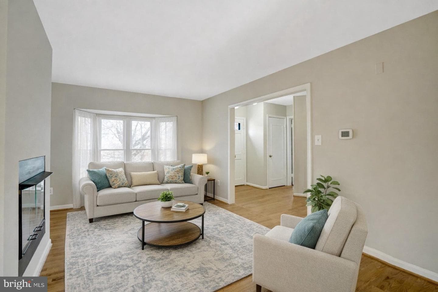 8523 Lakinhurst Lane photo 8