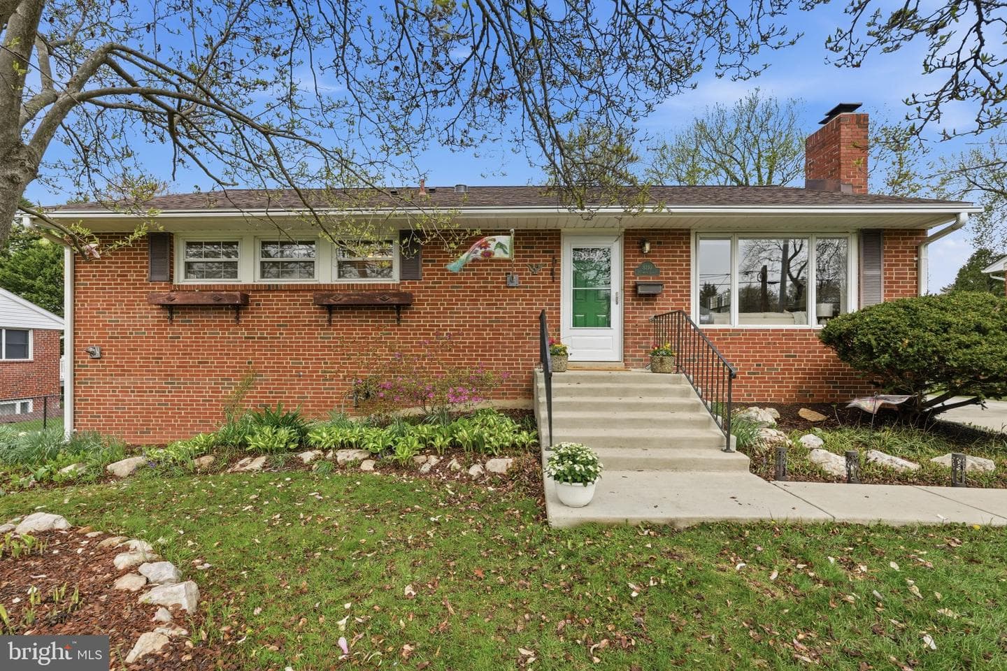 8110 Carrick Lane photo 2