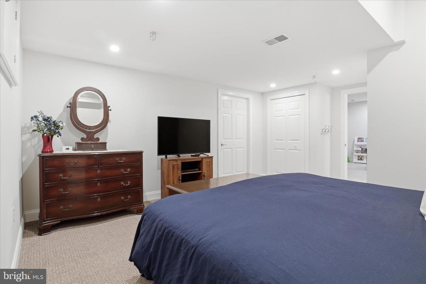6816 Rigby Lane photo 33