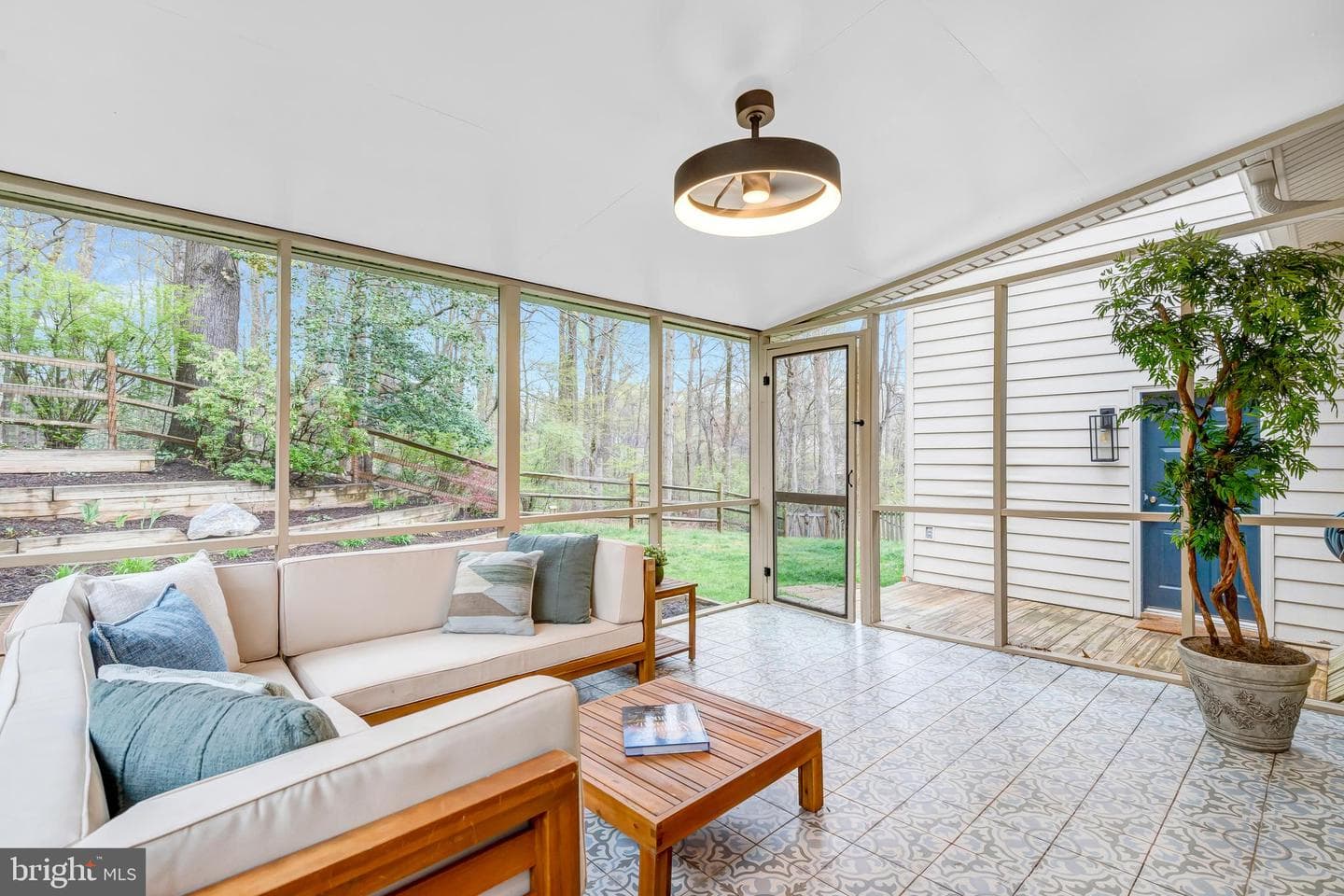 10424 Collingham Drive photo 16