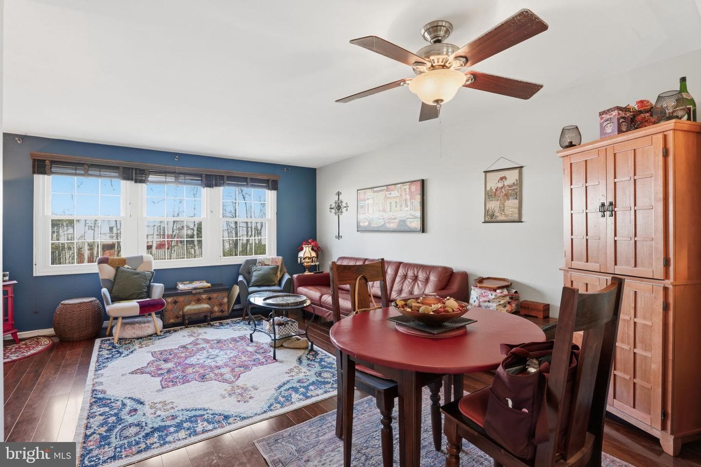 6597 Skylemar Trail photo 4