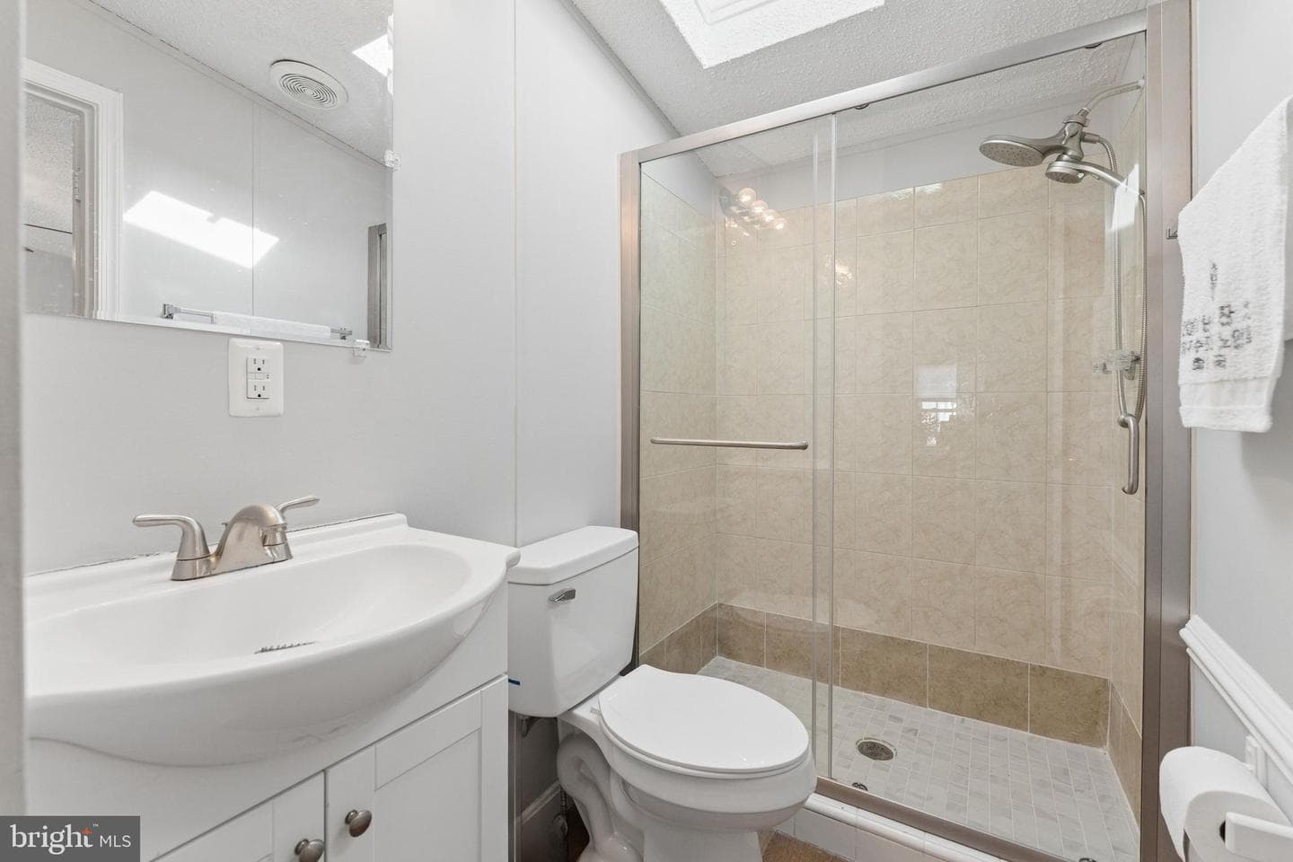 14508 United Drive photo 25