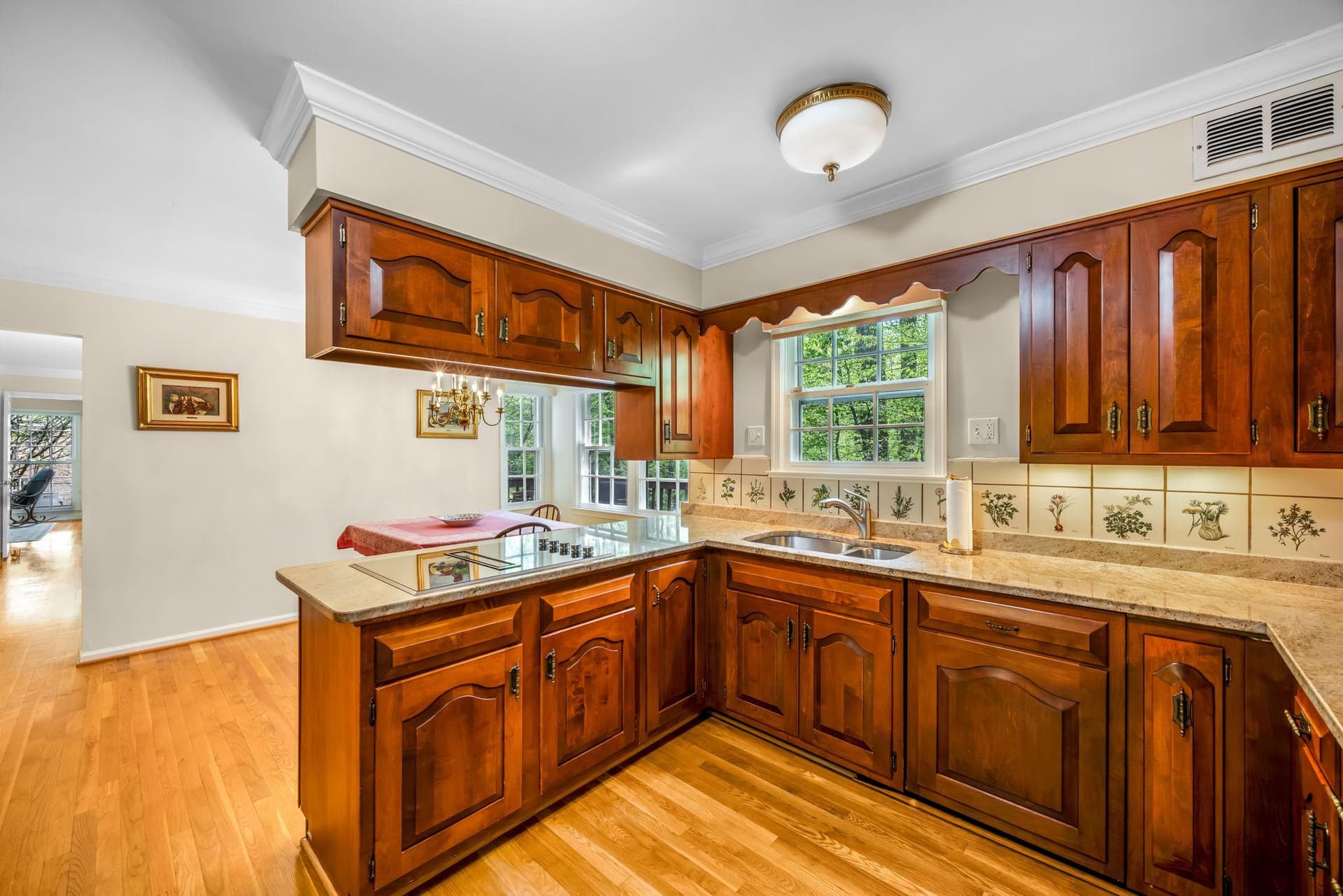 718 Ridge Drive photo 31
