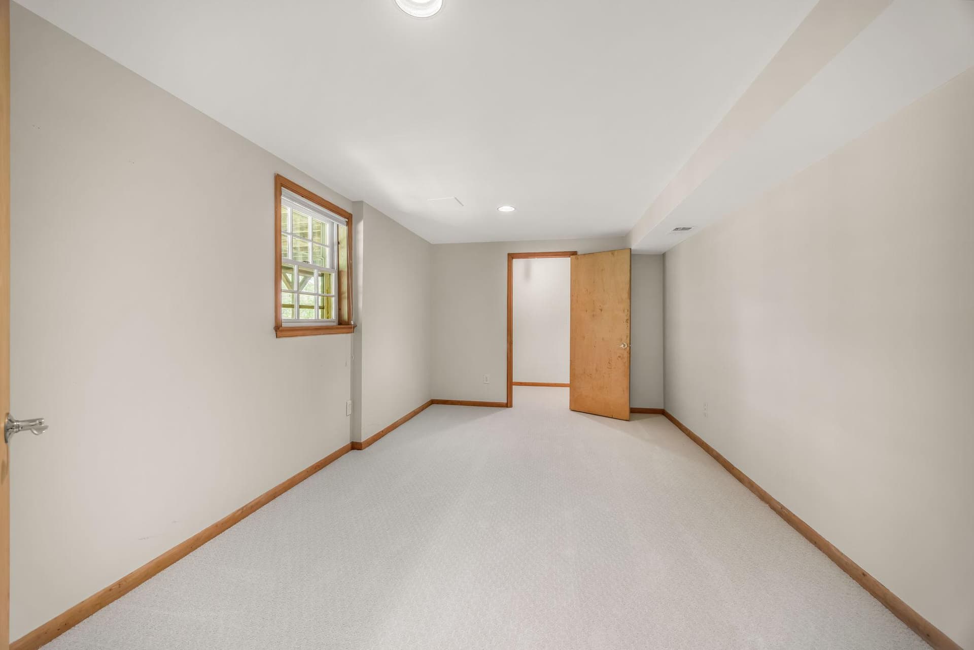 718 Ridge Drive photo 46
