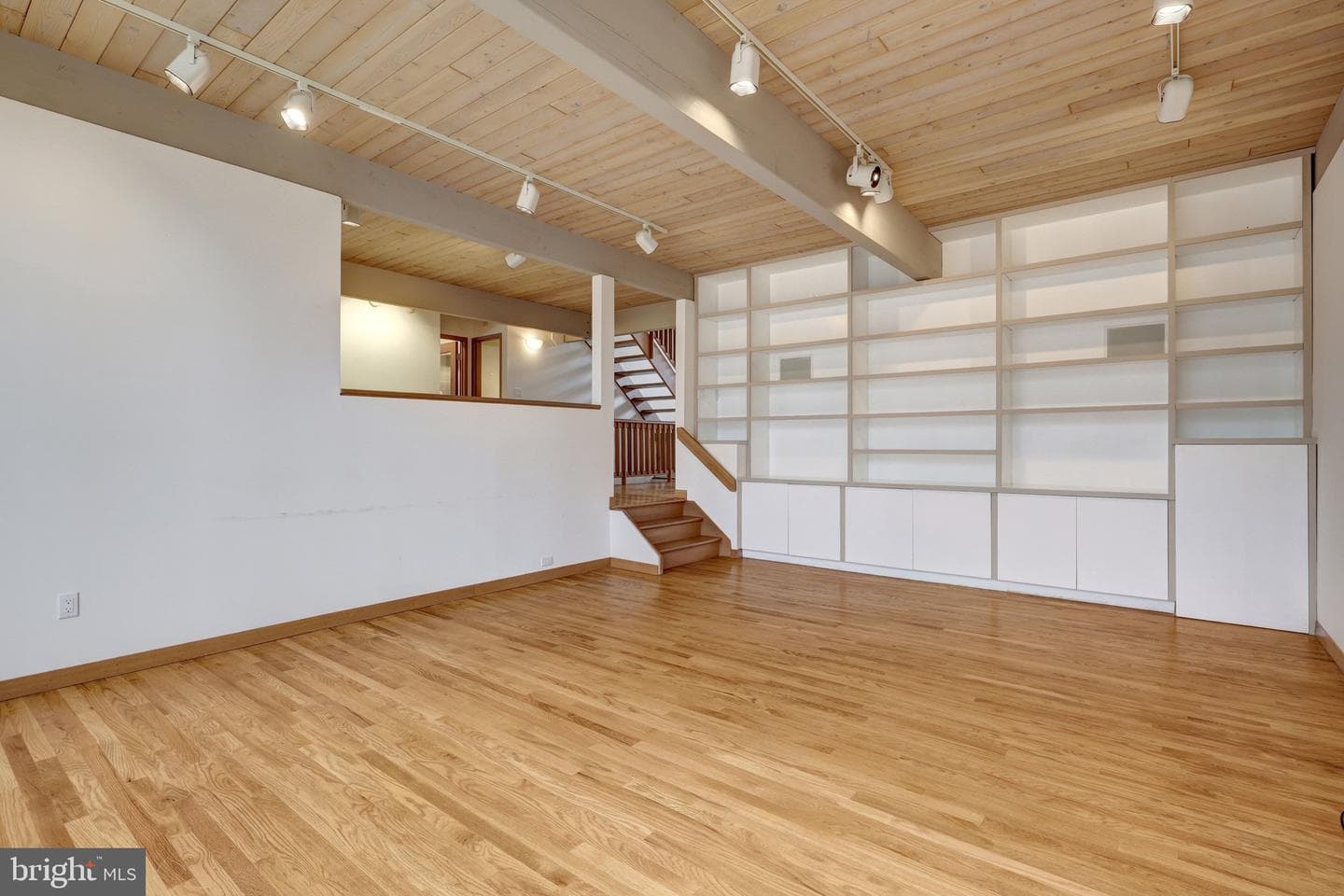 8620 Polk Street photo 31