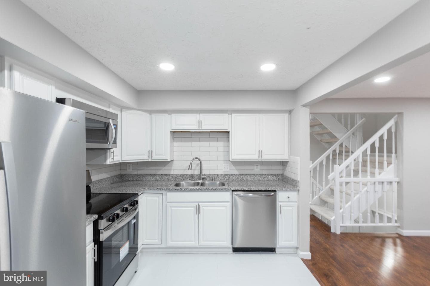 5814 Rock Forest Court photo 18