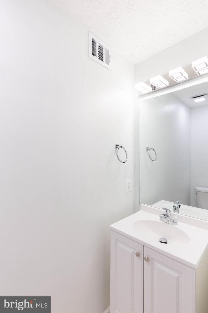 5814 Rock Forest Court photo 45