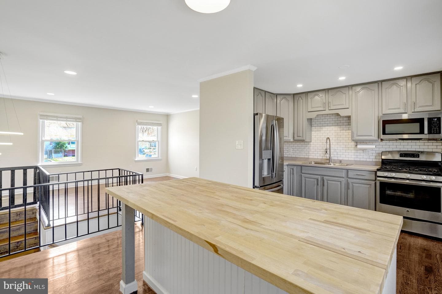 8206 Ackley Street photo 11