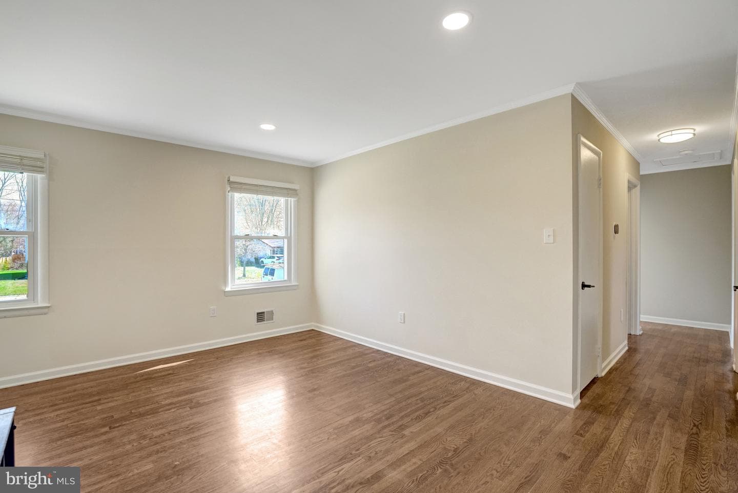 8206 Ackley Street photo 15