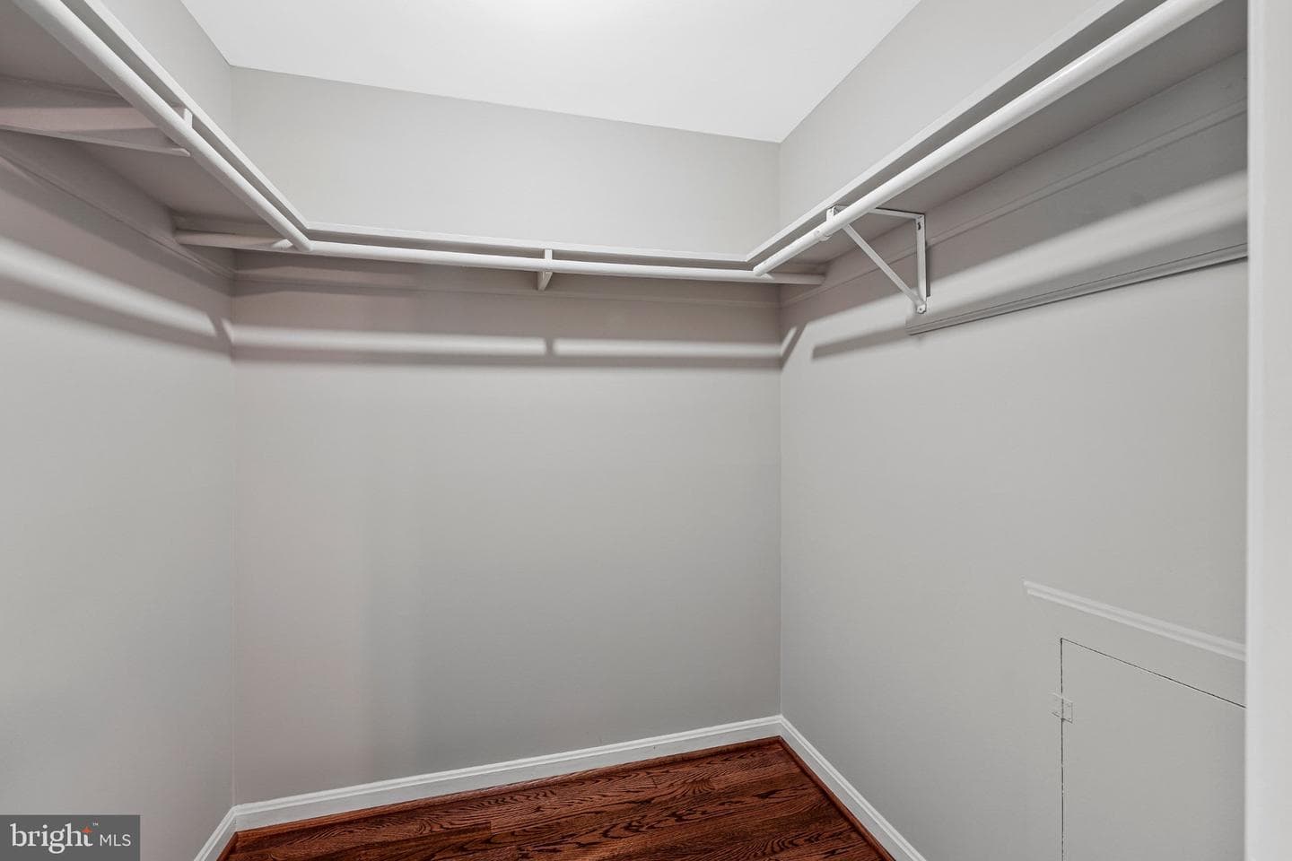 8806 Cromwell Drive photo 22