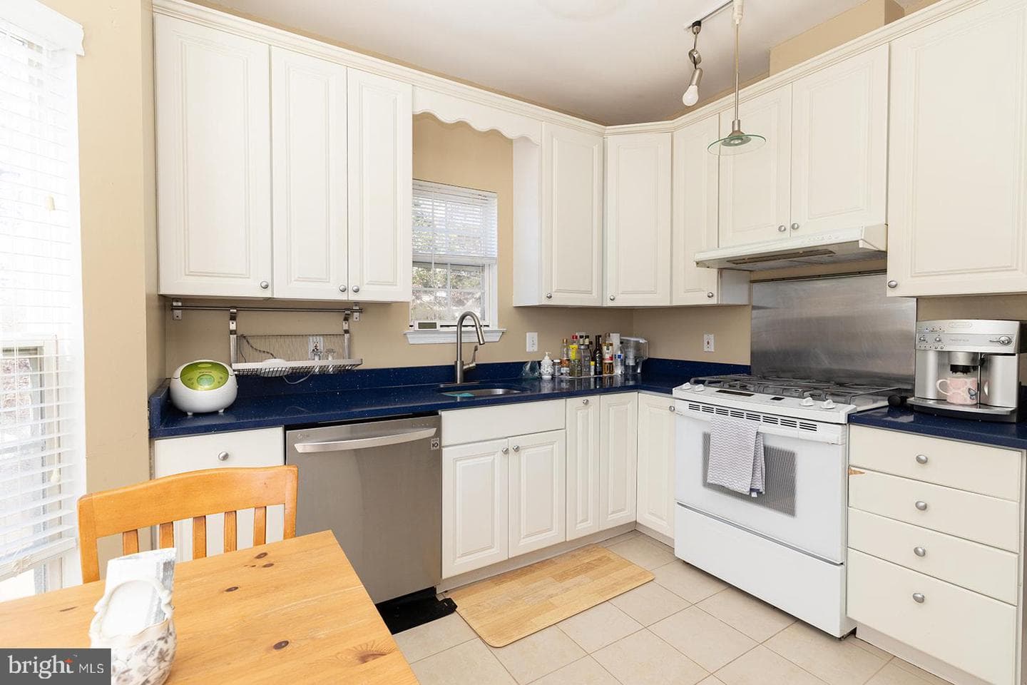 4138 Fountainside Lane #201 photo 9
