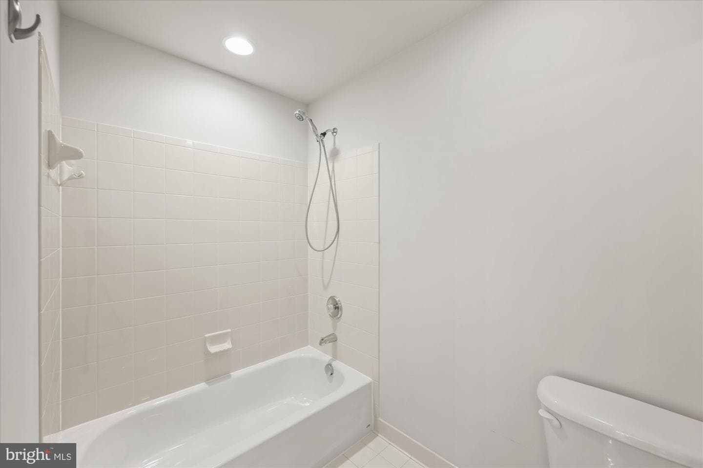 7009 Quander Road photo 35