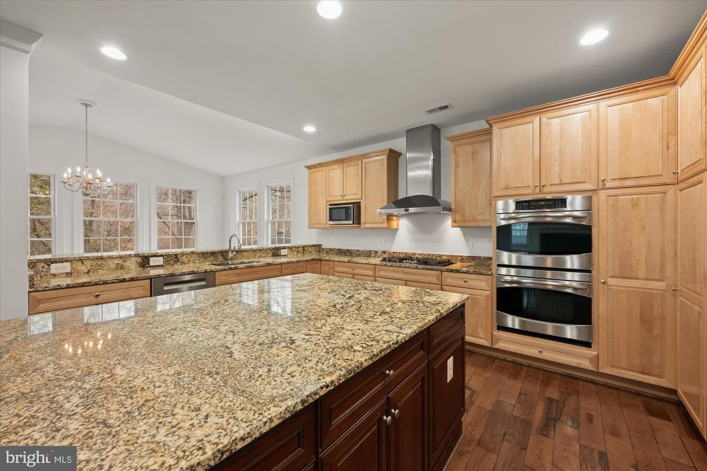 7009 Quander Road photo 5