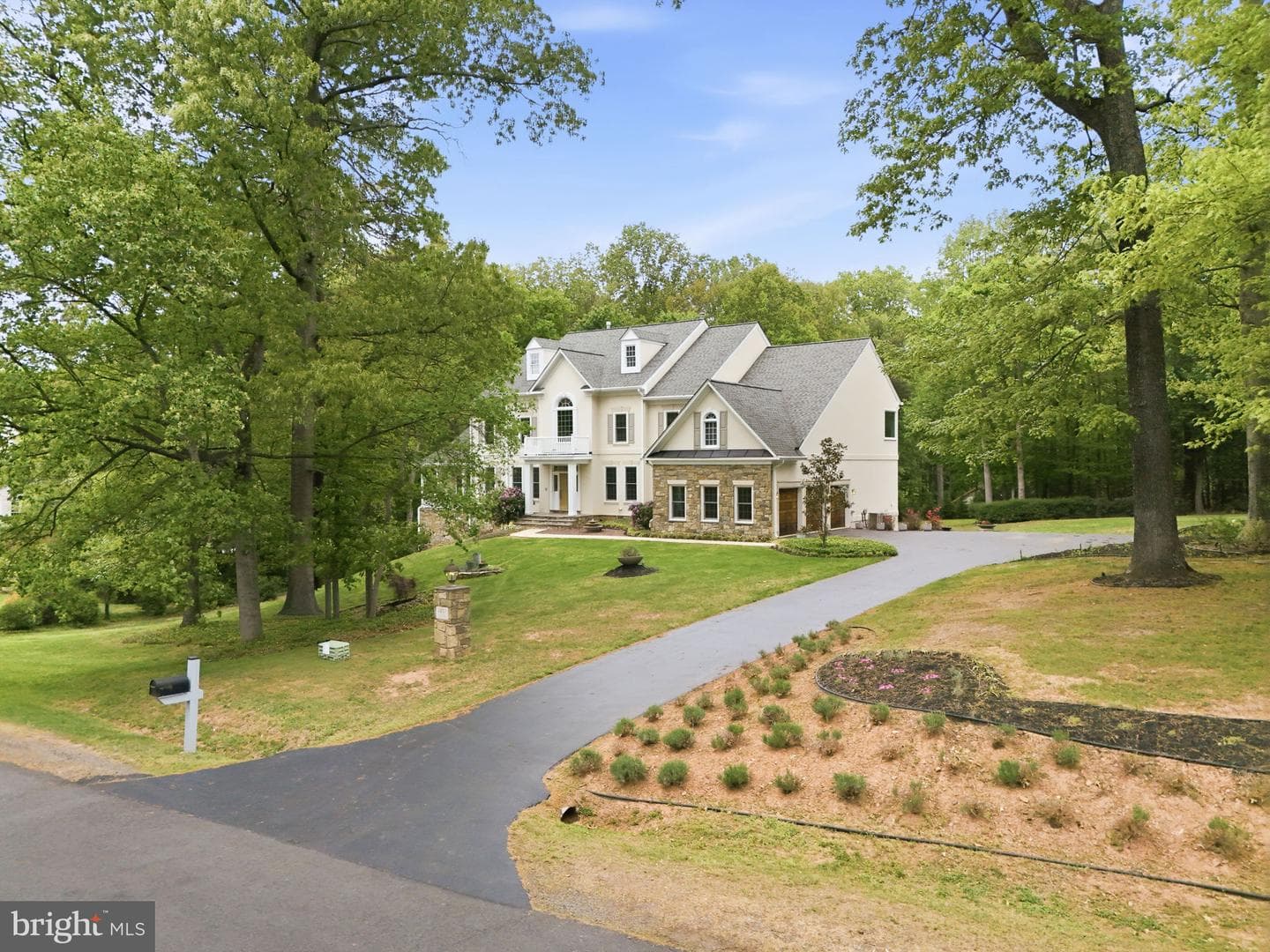 2207 Aryness Drive photo 4