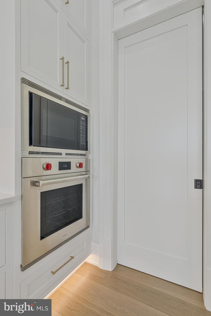 1101 Clover Dr photo 12