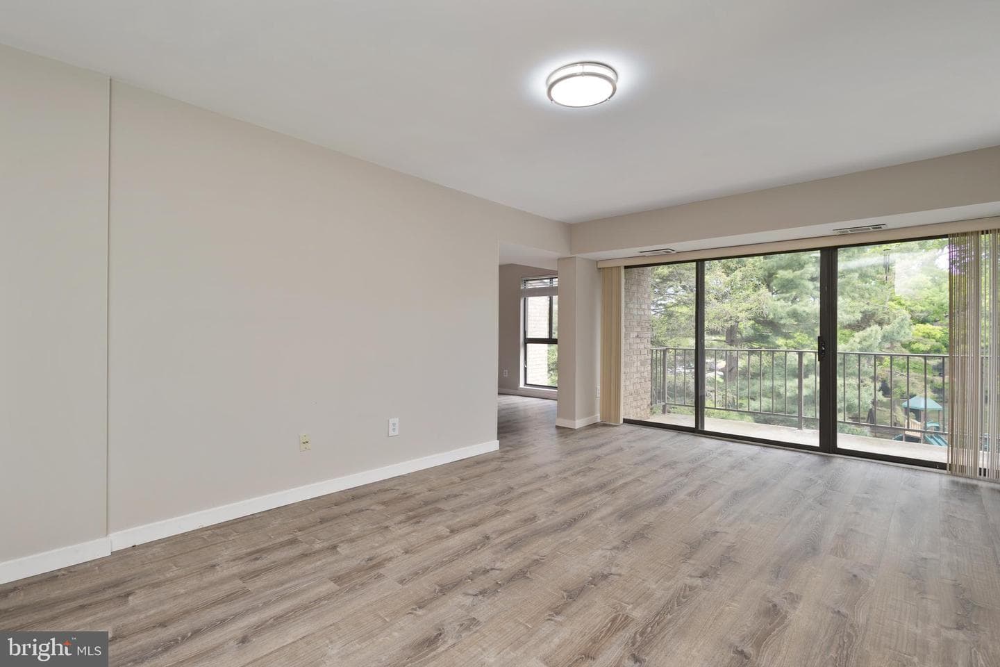 2054 Royal Fern Court #24/21b photo 5