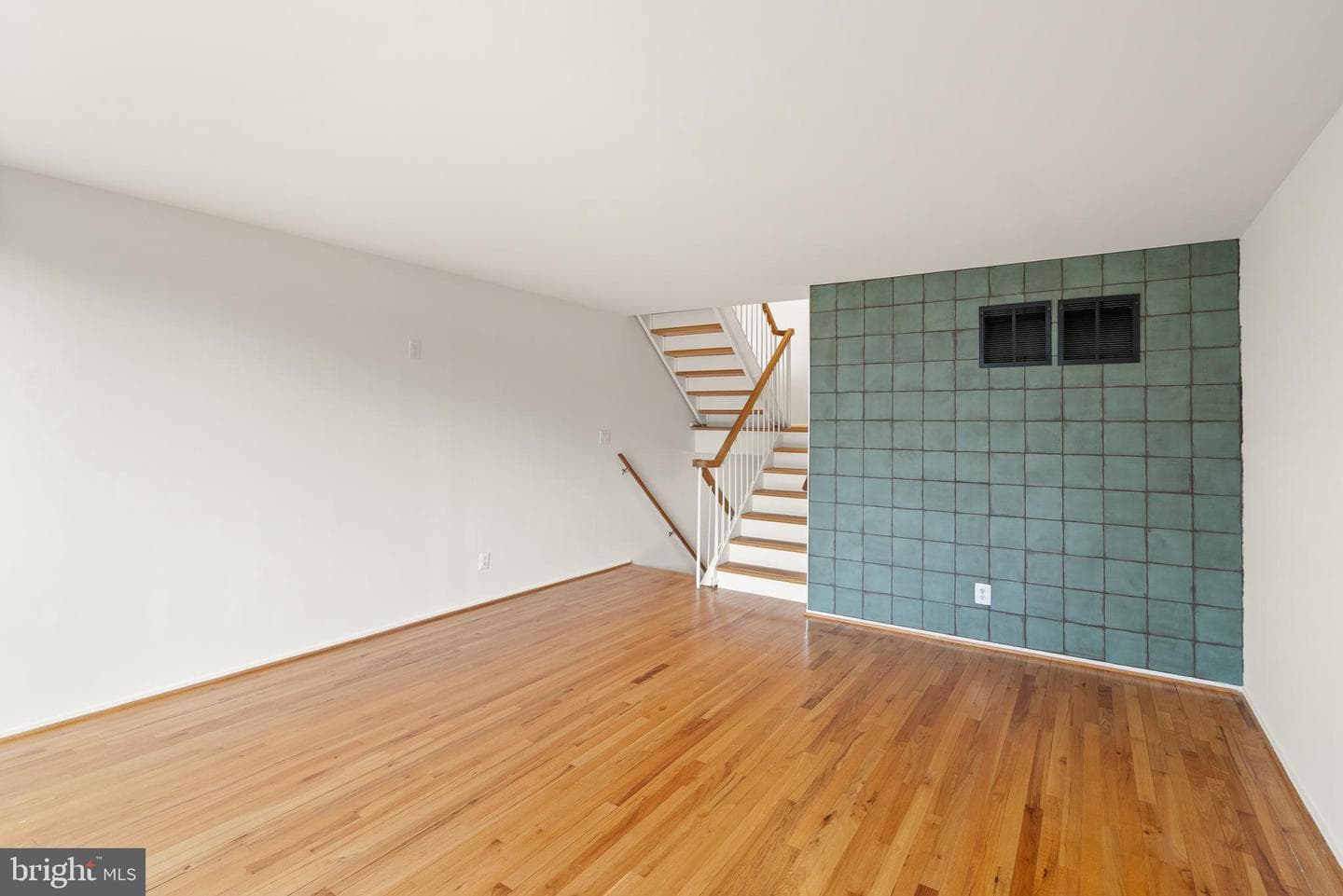 11465 Washington Plaza W photo 14