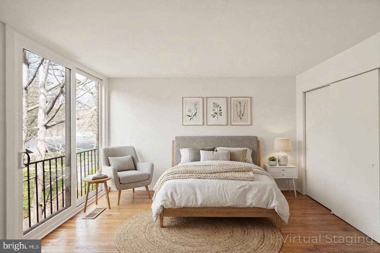 11465 Washington Plaza W photo 35