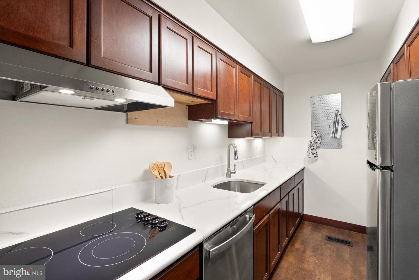 11465 Washington Plaza W photo 9