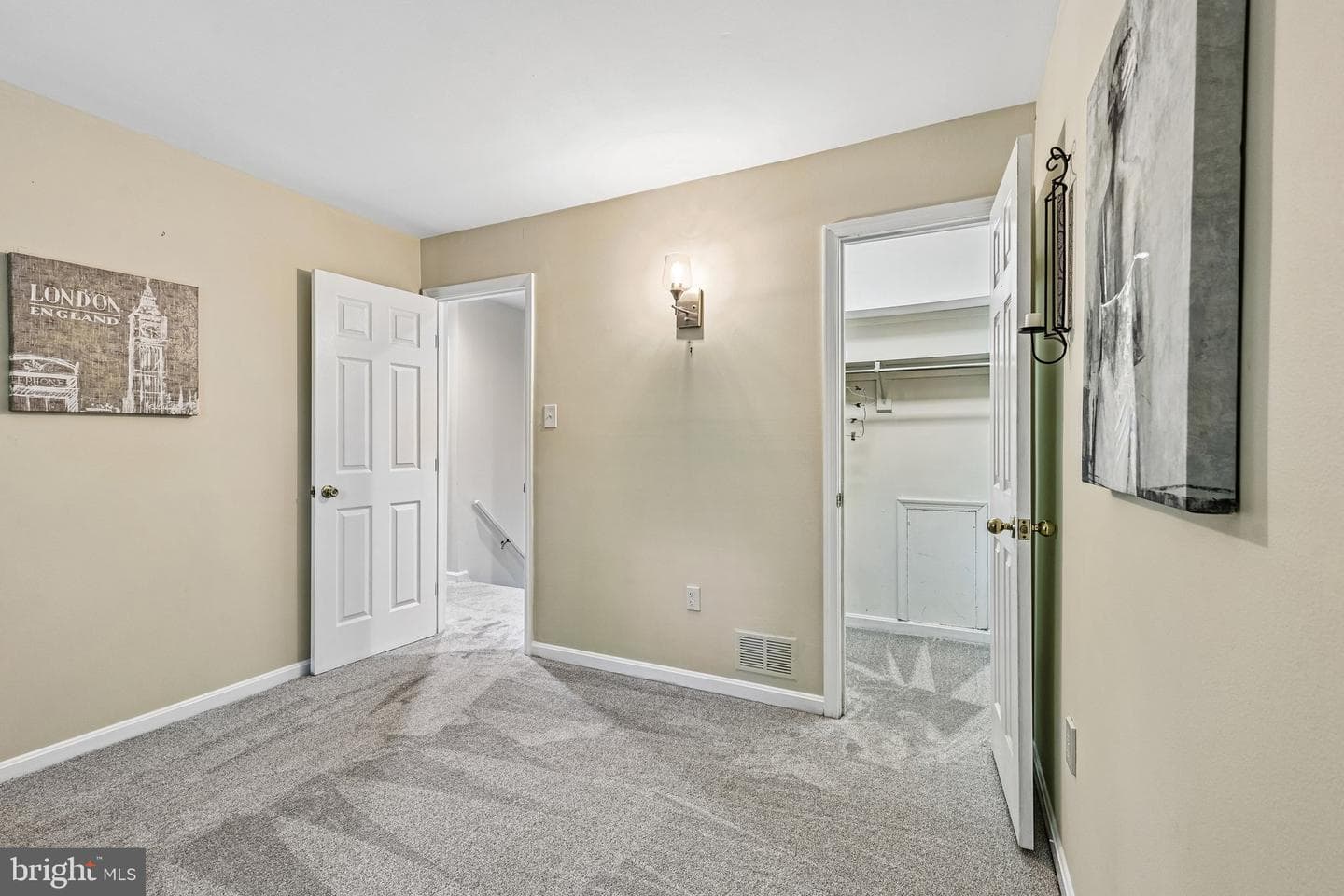 2484 Freetown Drive photo 24