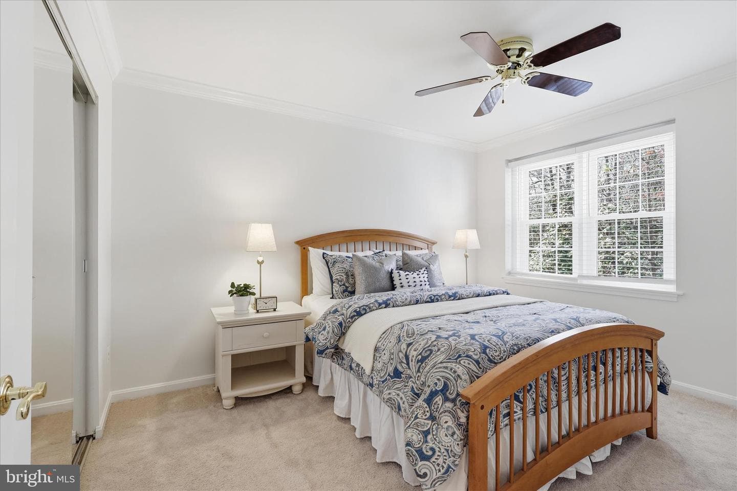 2184 Pond View Court photo 25