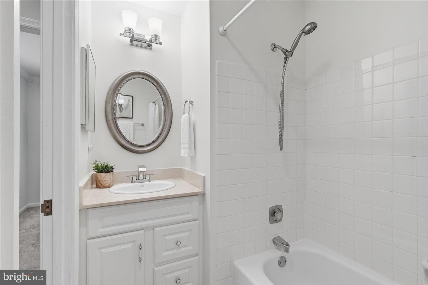 2184 Pond View Court photo 27