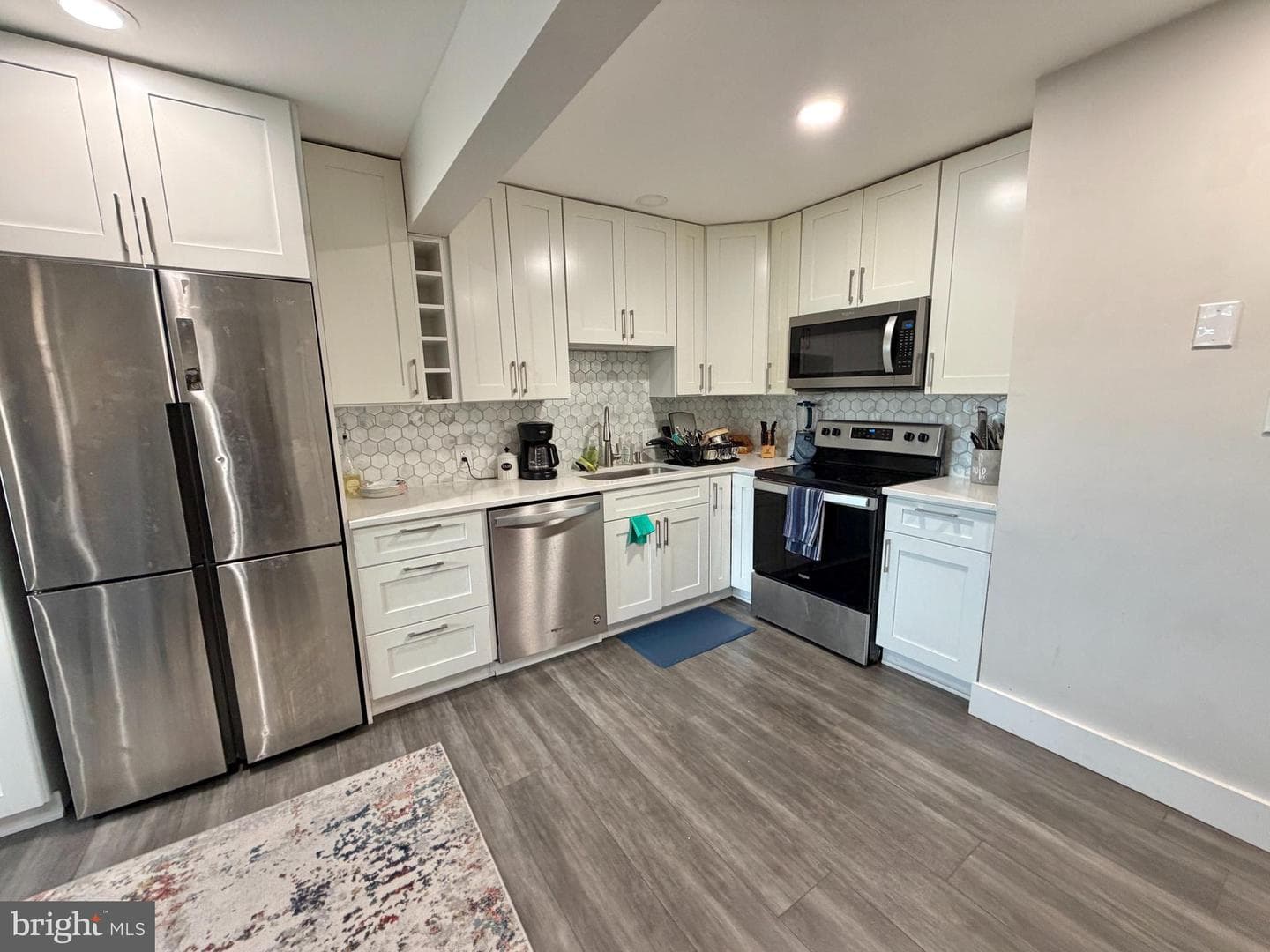9518 Mooregate Court photo 4