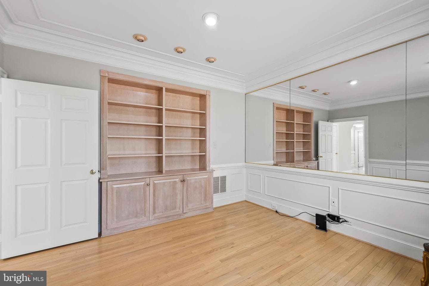 12187 Brecknock Street photo 15
