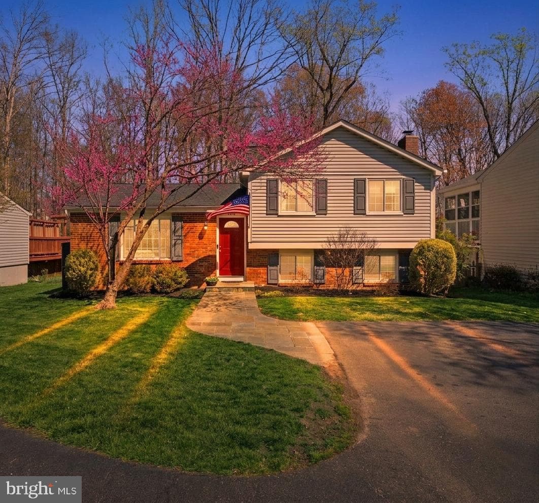 8282 Morning Dew Court photo 1