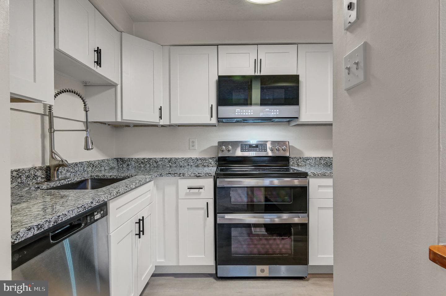 8380 Brockham Drive #29/80j photo 7