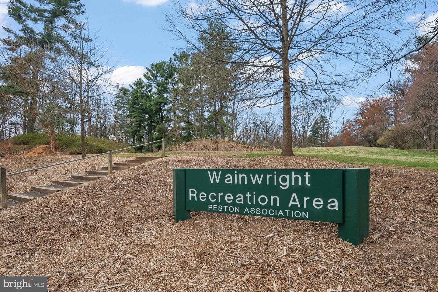 1652 Wainwright Drive photo 38
