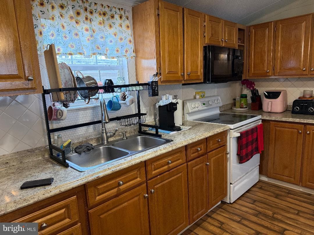 14512 Northeast Place photo 5