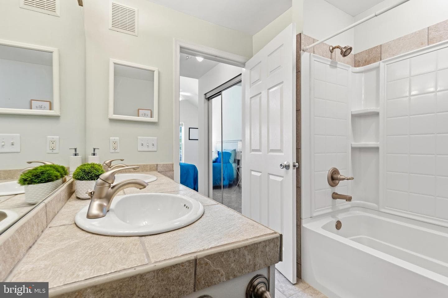 6601 Netties Lane #1811 photo 23