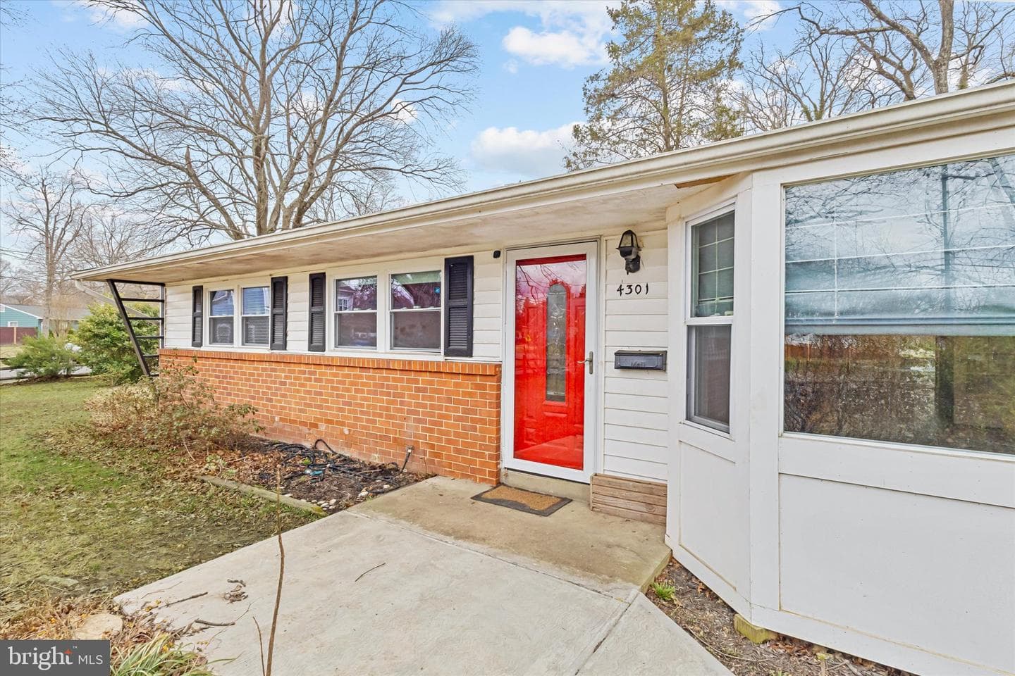 4301 Lawrence Street photo 3