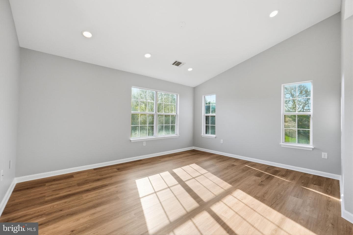 14300 Montverd Court photo 20