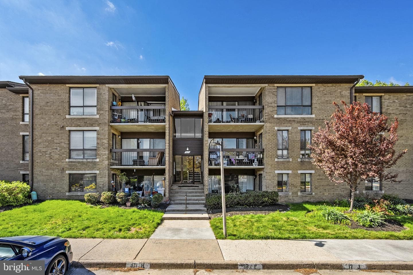 517 Florida Avenue #t4, Herndon