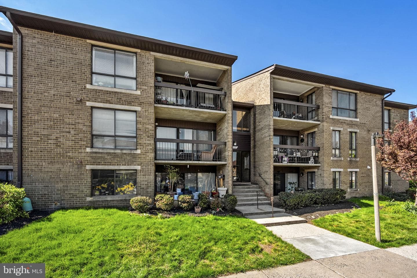 517 Florida Avenue #t4, Herndon