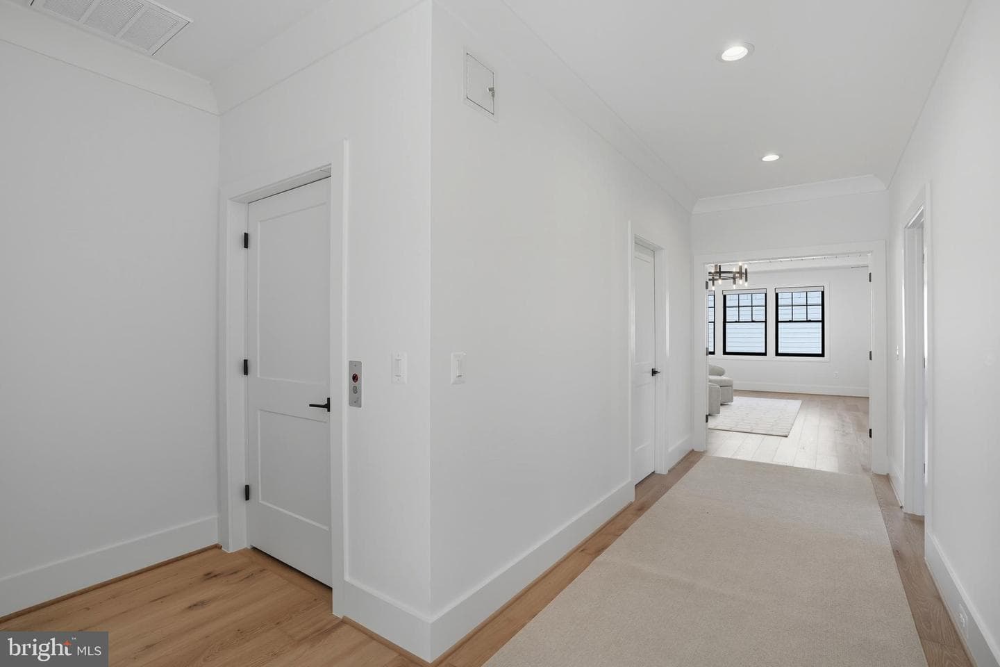 1111 Ingleside Avenue photo 37