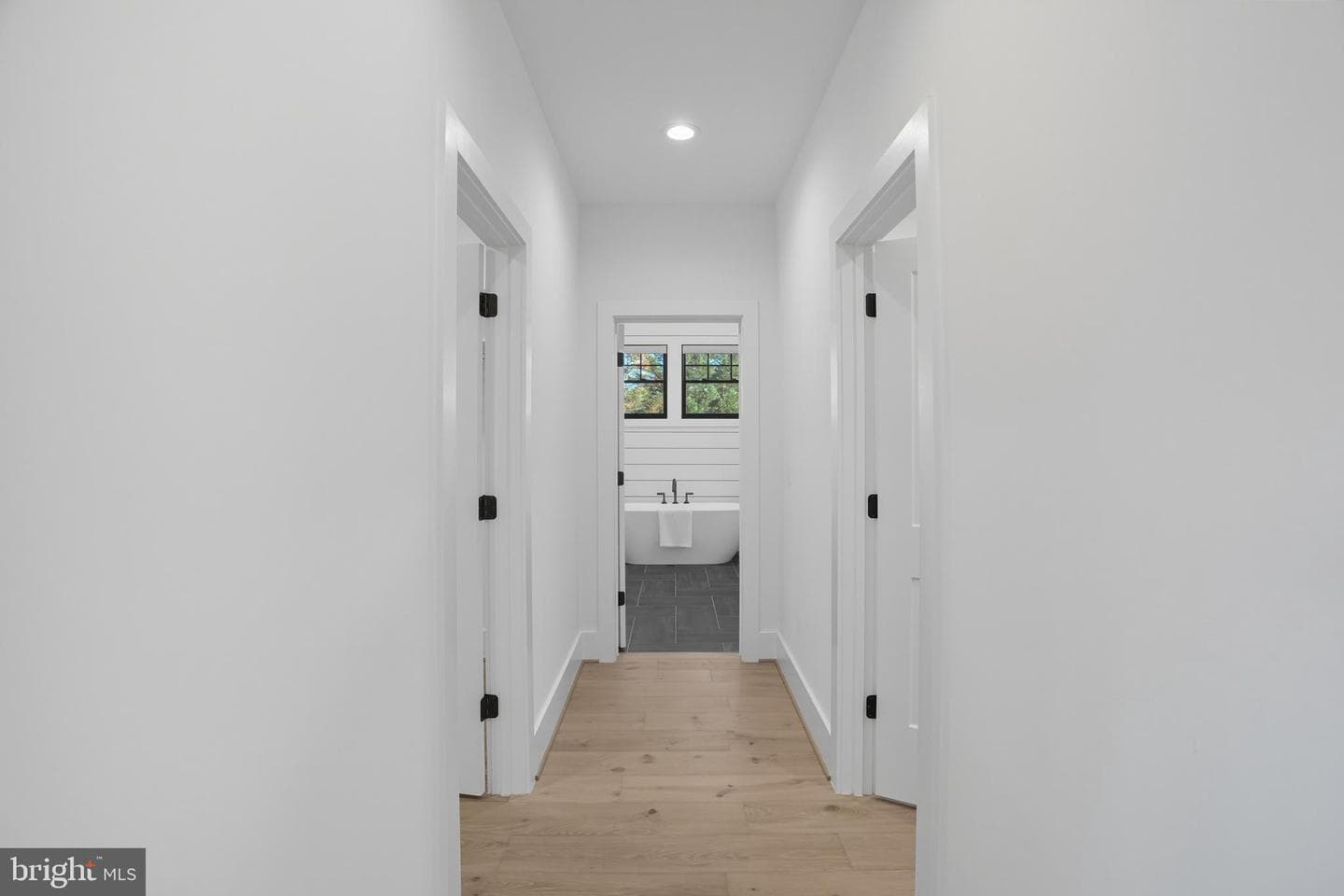 1111 Ingleside Avenue photo 40