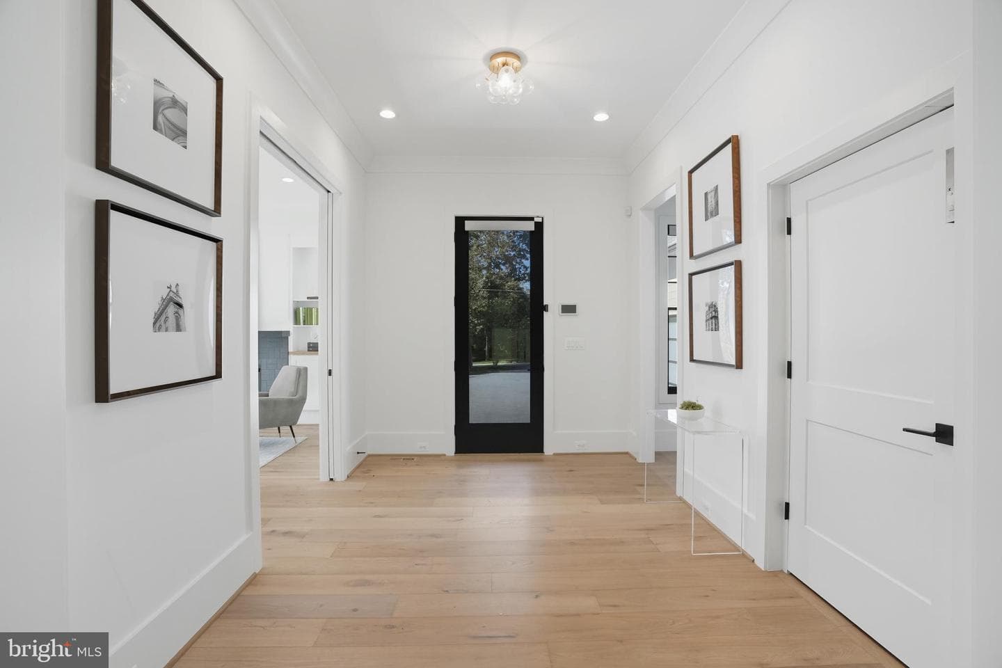 1111 Ingleside Avenue photo 5