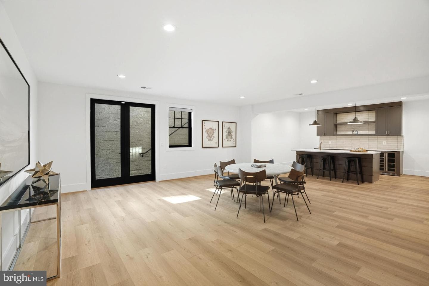 1111 Ingleside Avenue photo 89