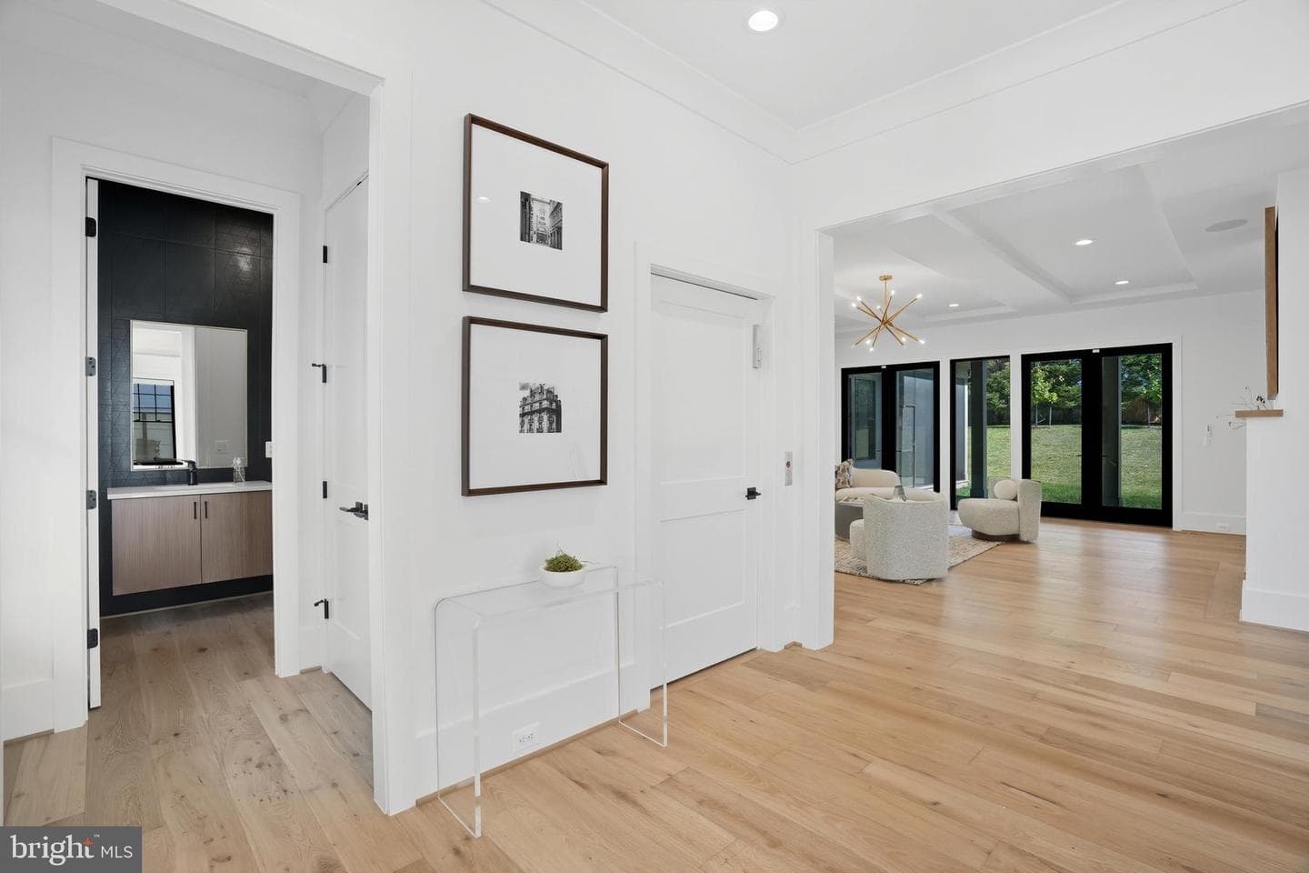 1111 Ingleside Avenue photo 9