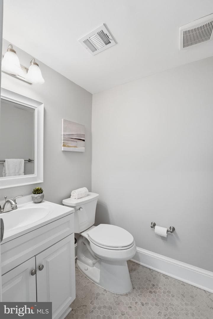 7803 Fieldcrest Court photo 29