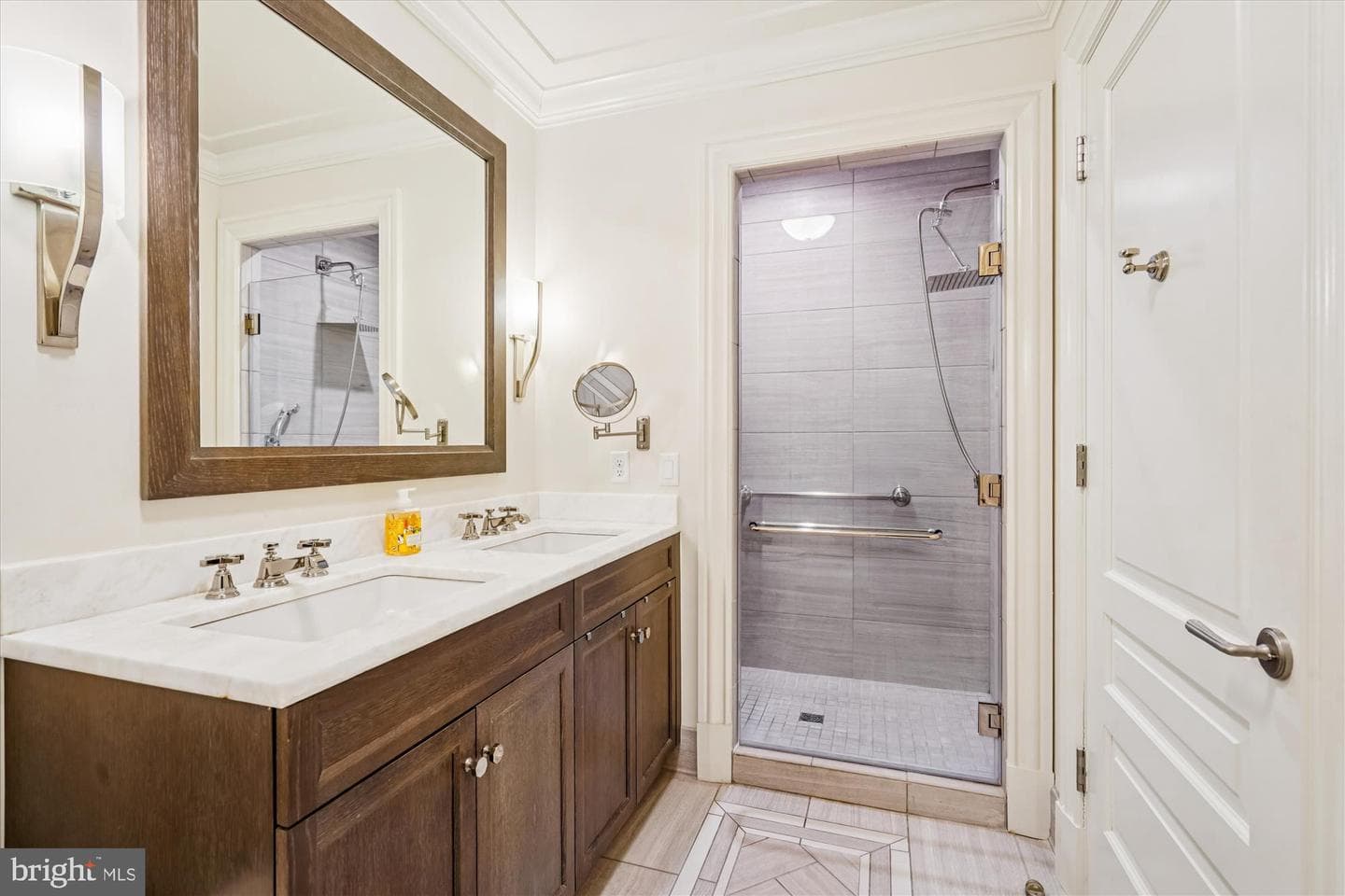6900 Fleetwood Road #600 photo 15