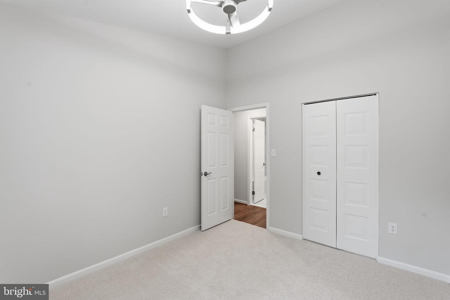 7808 Solomon Seal Drive photo 25