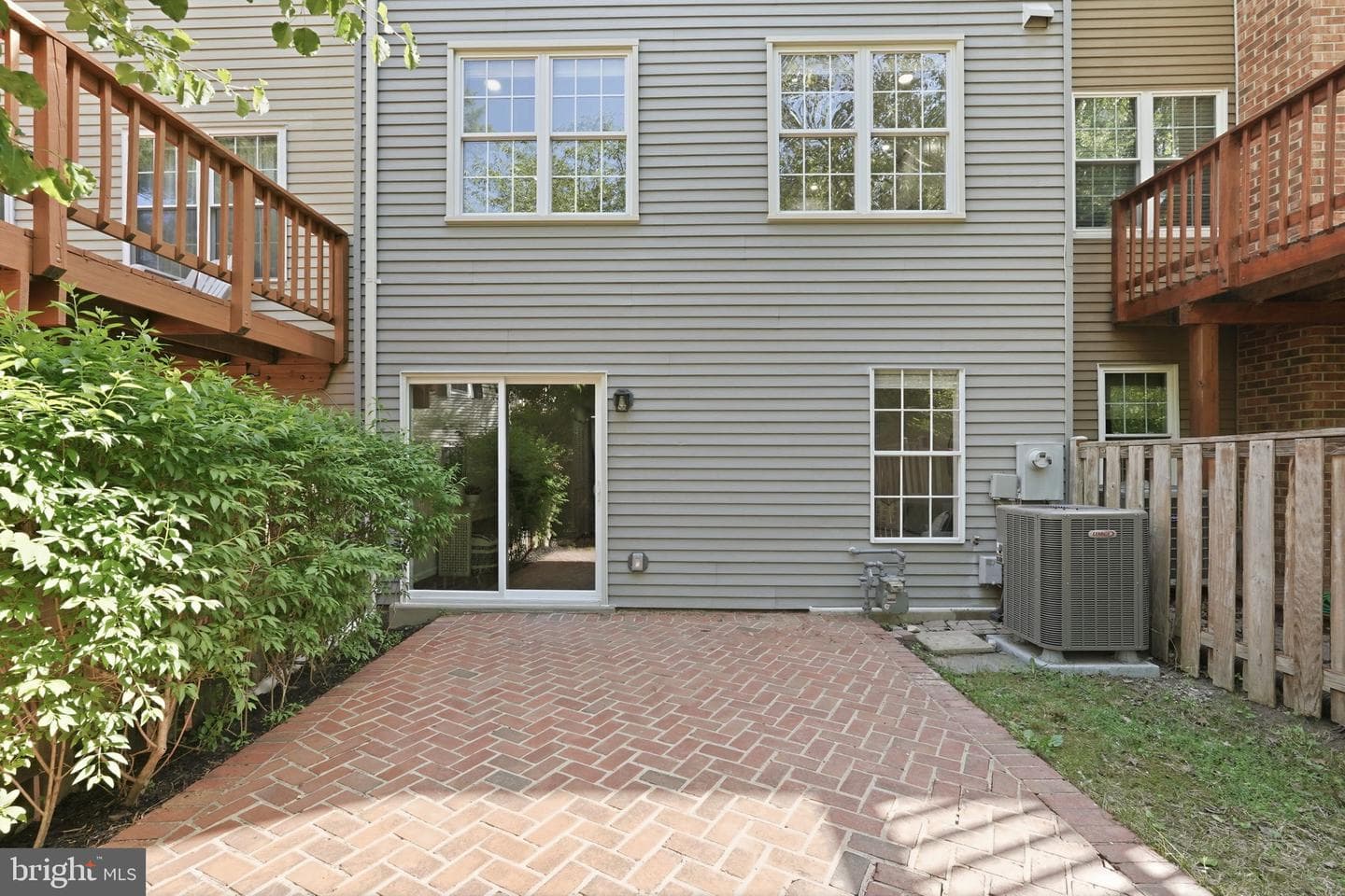 7808 Solomon Seal Drive photo 31