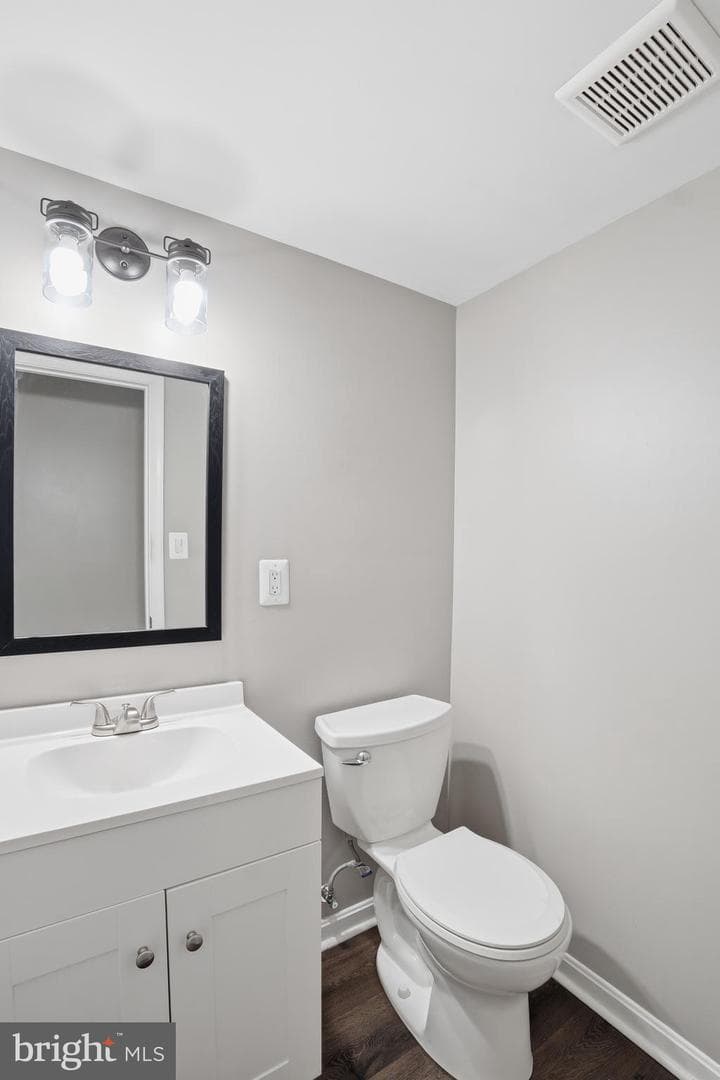 14874 Lambeth Square photo 8