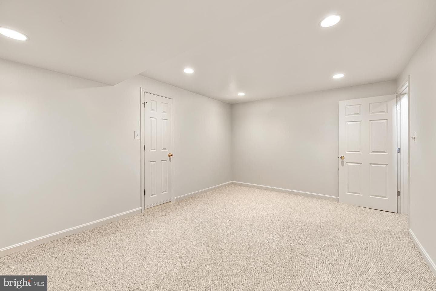 8805 Aquary Court photo 31